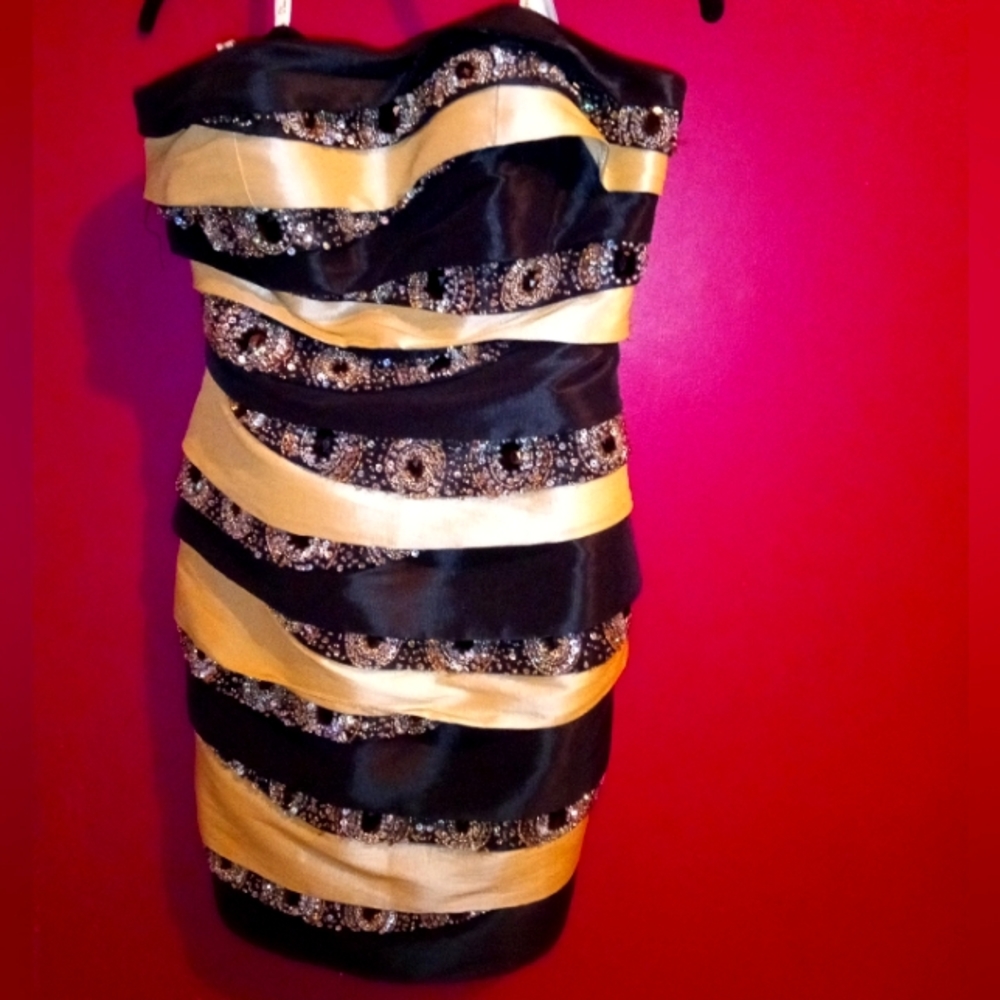 Strapless party dress